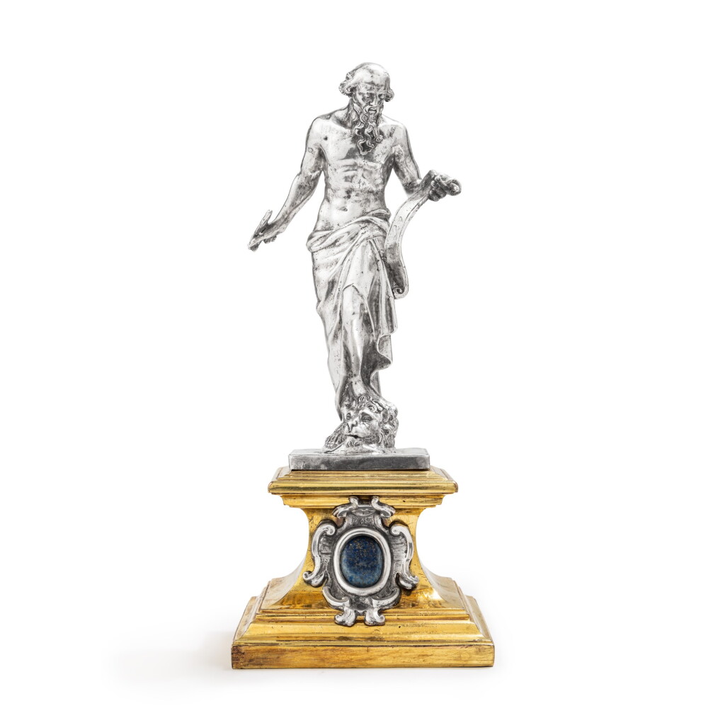 View full screen - View 1 of Lot 478. A Maltese silver statuette representing Saint Mark on a gilt bronze pedestal, Francesco Vassallo, Malta, 1764-1773 | Statuette en argent représentant Saint Marc sur socle en bronze doré par Francesco Vassallo, Malte, 1764-1773.