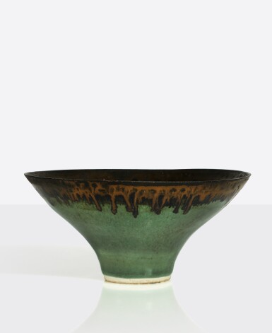 View full screen - View 1 of Lot 435. Footed Bowl.