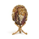 A pearl-set hardstone Easter egg, circa 1960