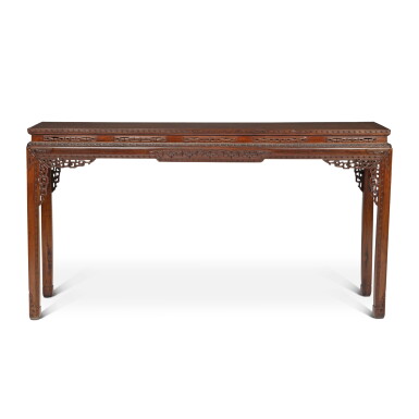 View full screen - View 1 of Lot 691. A 'huali' wood waisted corner-leg table (Tiaozhuo), Qing dynasty, 19th century | 清十九世紀 花梨木有束腰條桌.