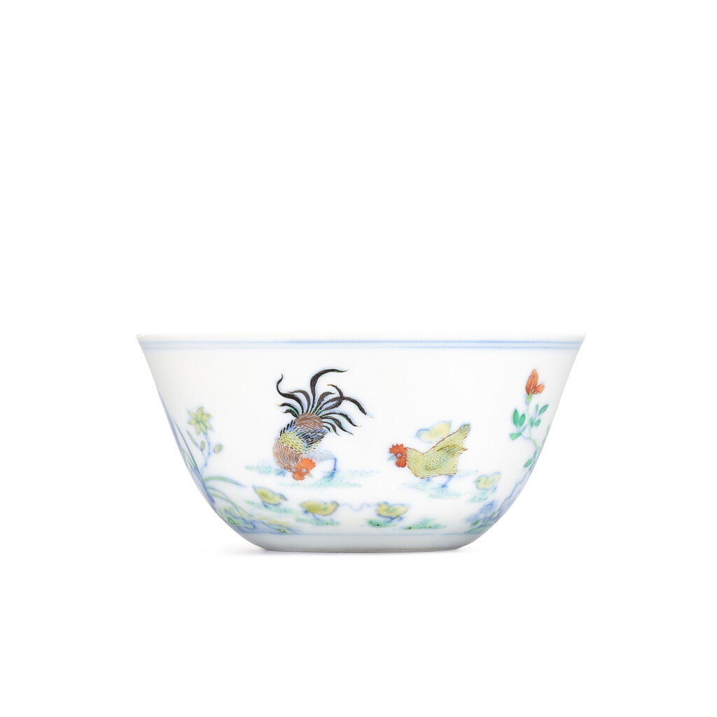View full screen - View 1 of Lot 58. A fine and exquisite doucai 'chicken' cup, Mark and period of Yongzheng | 清雍正 鬪彩雞缸盃 《大清雍正年製》款.