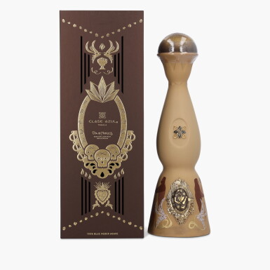View full screen - View 1 of Lot 2588. Clase Azul Dia de Muertos 40.0 abv NV (1 Bottle Litre).