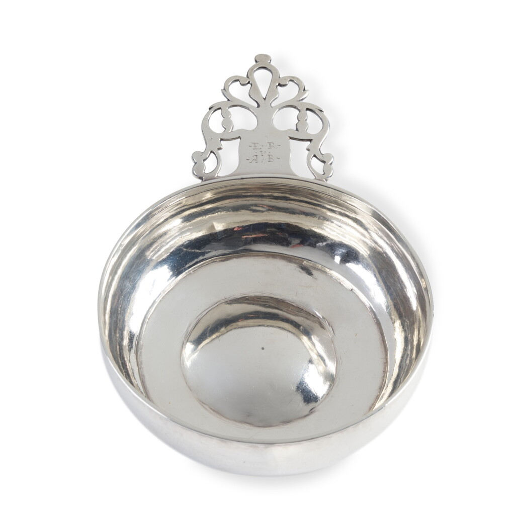 View full screen - View 1 of Lot 823. An American Silver Porringer, Joseph Goldthwait, Boston, circa 1740.
