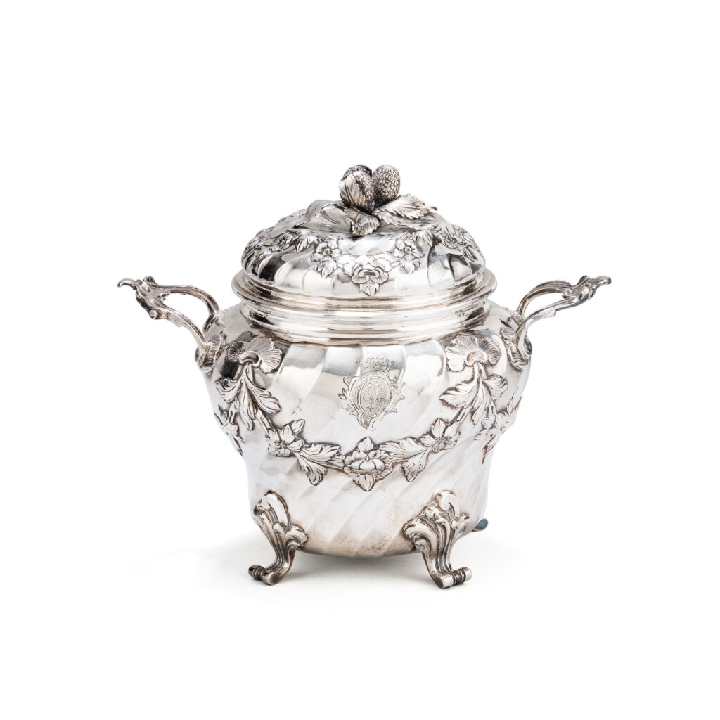 View full screen - View 1 of Lot 98. A silver covered sugar bowl, Honoré Burel, Aix en Provence, 1772 | Pot à sucre couvert en argent par Honoré Burel, Aix en Provence, 1772.