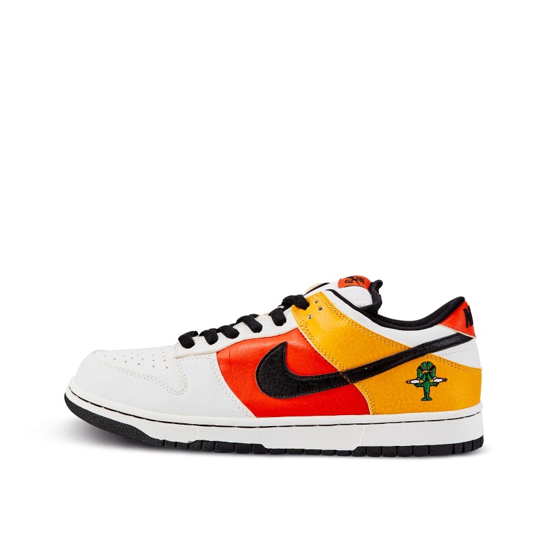 History Of The Nike Sb Dunk Sneakers Sports Memorabilia Modern Collectibles Sotheby S History Of The Nike Sb Dunk Sneakers Sports Memorabilia Modern Collectibles Sotheby S