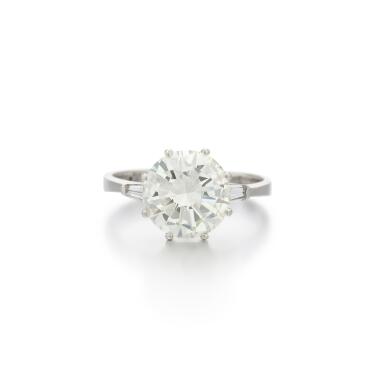 View full screen - View 1 of Lot 51. Diamond ring | Anello in diamanti .