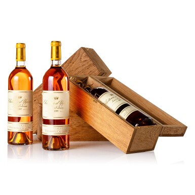 View full screen - View 1 of Lot 256. Château d'Yquem 1997 (3 BT).