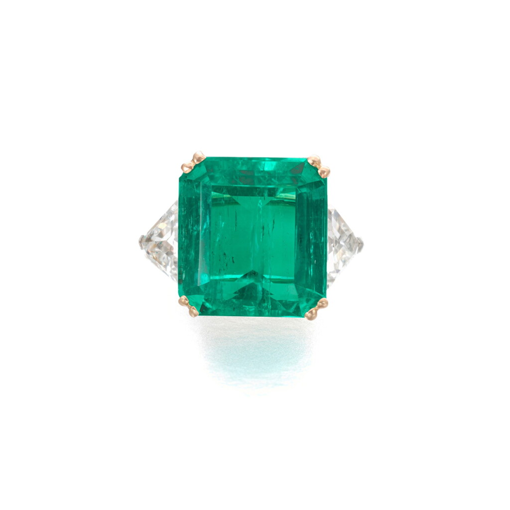 View full screen - View 1 of Lot 243. Emerald and diamond ring | 祖母綠配鑽石戒指.