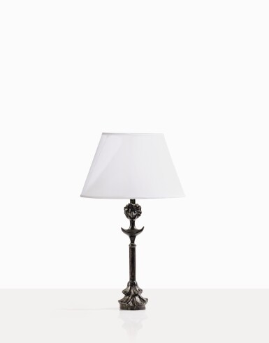View full screen - View 1 of Lot 98. Lampe tête de femme.