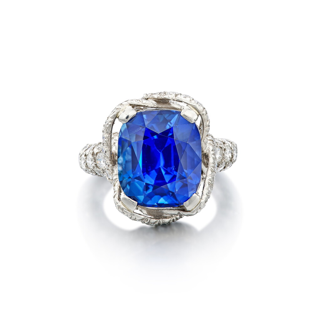 View full screen - View 1 of Lot 1679. Sapphire and Diamond Ring, 1960s | 蒂芙尼 Schlumberger 設計 | 8.94克拉 天然「斯里蘭卡」未經加熱 藍寶石 配 鑽石 戒指,1960年代.