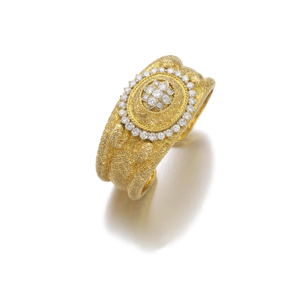 View full screen - View 1 of Lot 45. DIAMOND BANGLE.