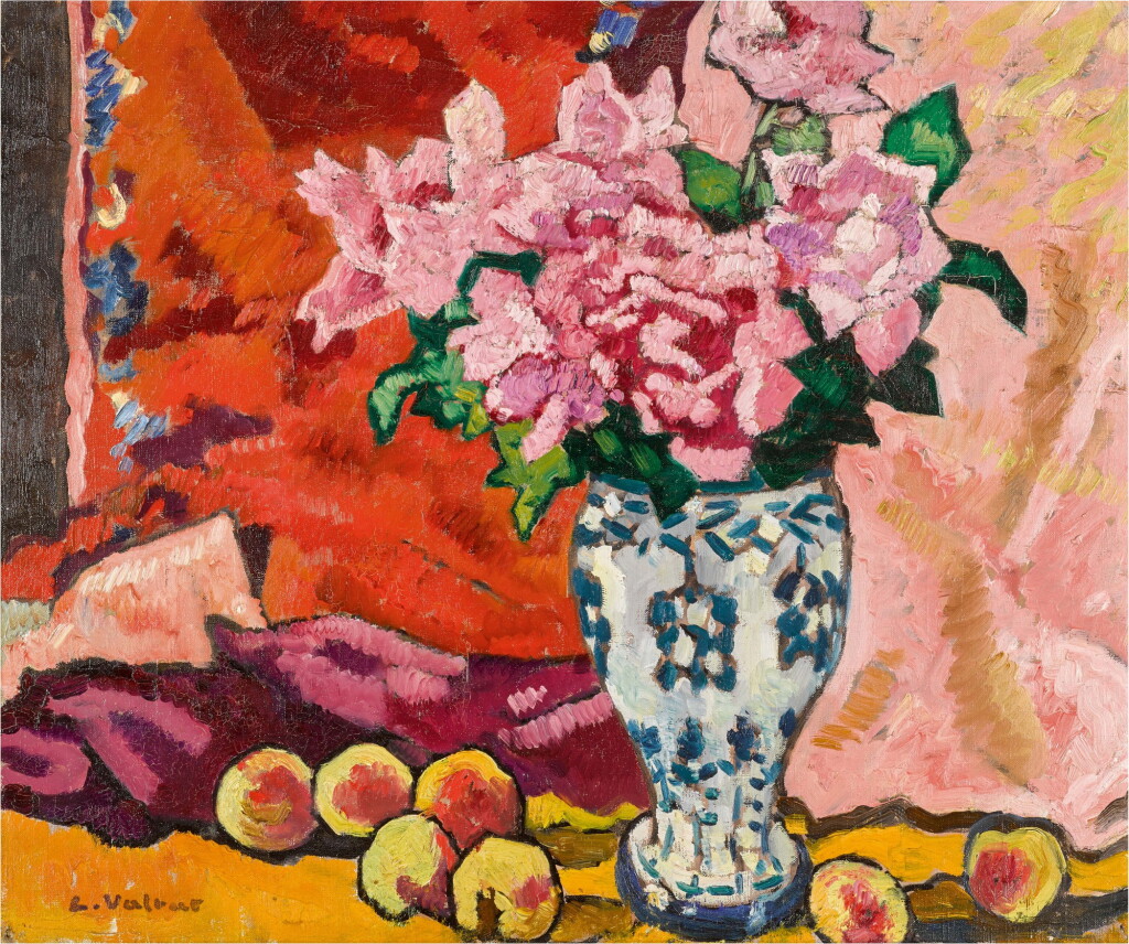 View full screen - View 1 of Lot 517. Bouquet de roses aux pêches.