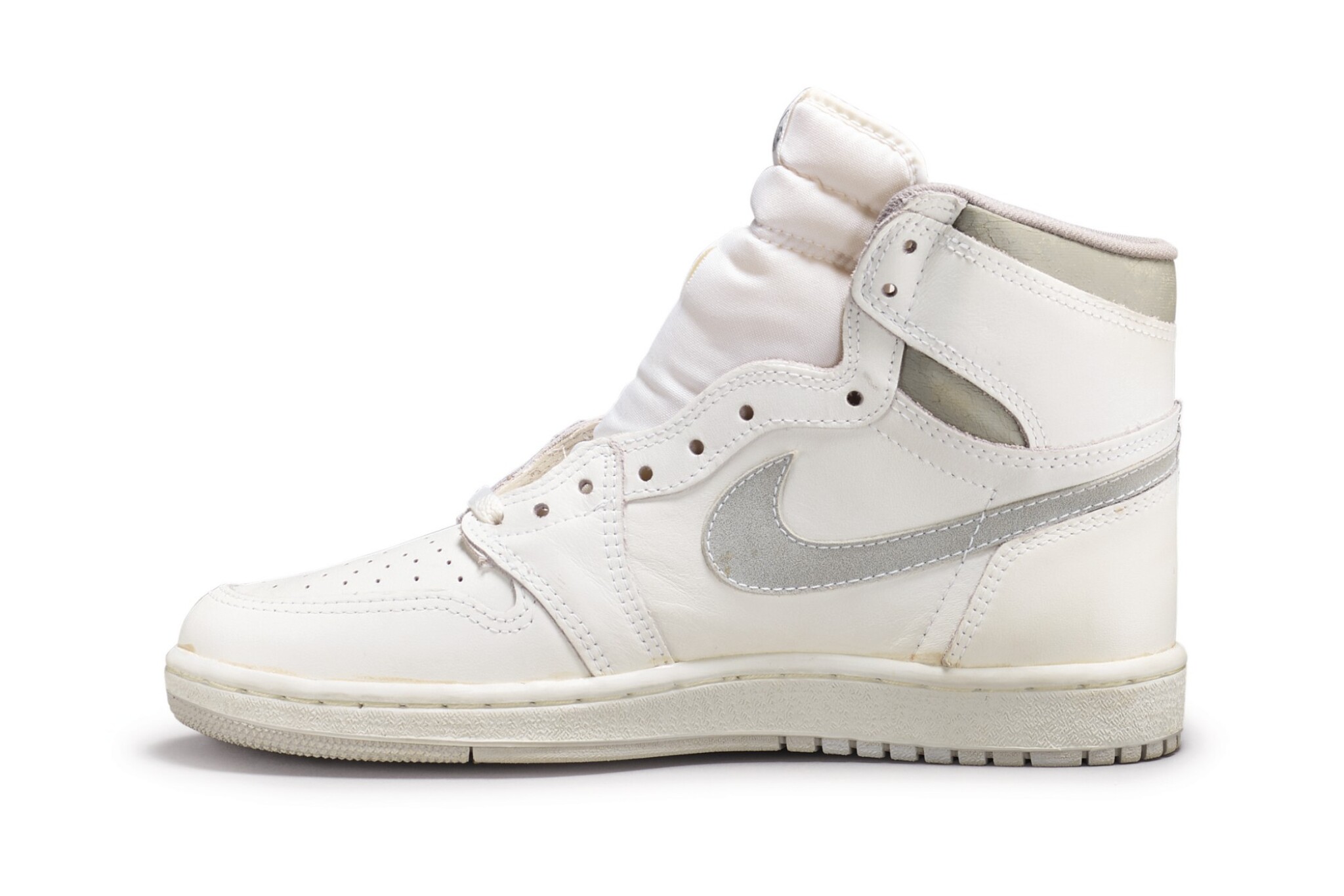 Nike Air Jordan 1 High OG (1985) âNatural Greyâ | Size 8.5 | Michael Jordan | Shattered | 2020