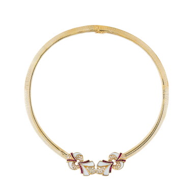 View full screen - View 1 of Lot 250. Mauboussin | Collier nacre rubis et diamants | Mother-of-pearl ruby and diamond necklace.