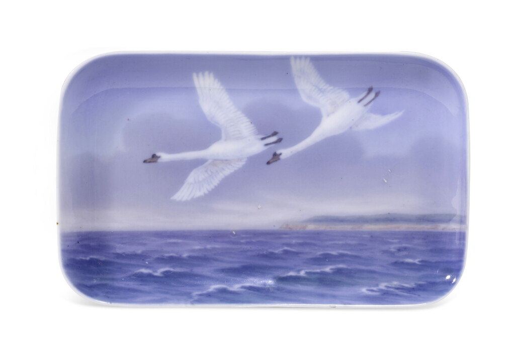 View full screen - View 1 of Lot 271. A ROYAL COPENHAGEN RECTANGULAR TRAY, EARLY 20TH CENTURY.