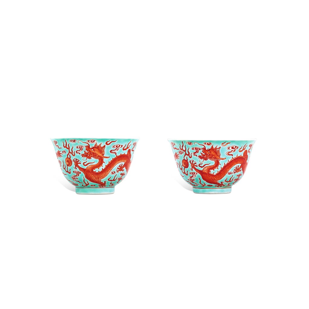 View full screen - View 1 of Lot 3372. A pair of turquoise-ground iron-red 'dragon' cups, Seal marks and period of Daoguang | 清道光 松石綠地礬紅彩云龍趕珠紋盃一對 《大清道光年製》款.