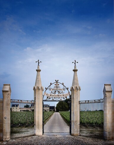 View full screen - View 1 of Lot 6801. Château La Mission Haut-Brion 2007 (6 BT).