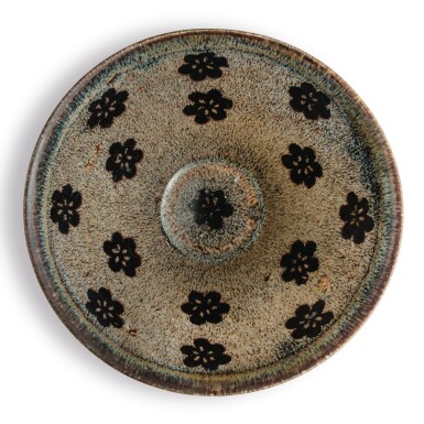 View full screen - View 1 of Lot 102. A 'Jizhou' 'papercut' bowl, Southern Song dynasty | 南宋 吉州窰剪紙貼花梅花紋盌.