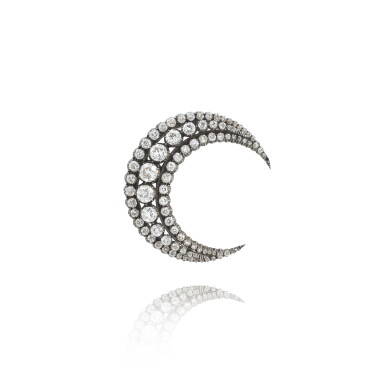 View full screen - View 1 of Lot 871. Diamond brooch, late 19th Century.