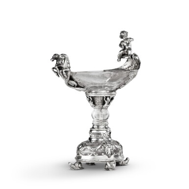 View full screen - View 1 of Lot 235. A German silver and rock crystal coupe apparently unmarked, probably German circa 1880 | Coupe ovale en cristal de roche montée en argent apparemment non poinçonné, probablement Allemagne vers 1880.