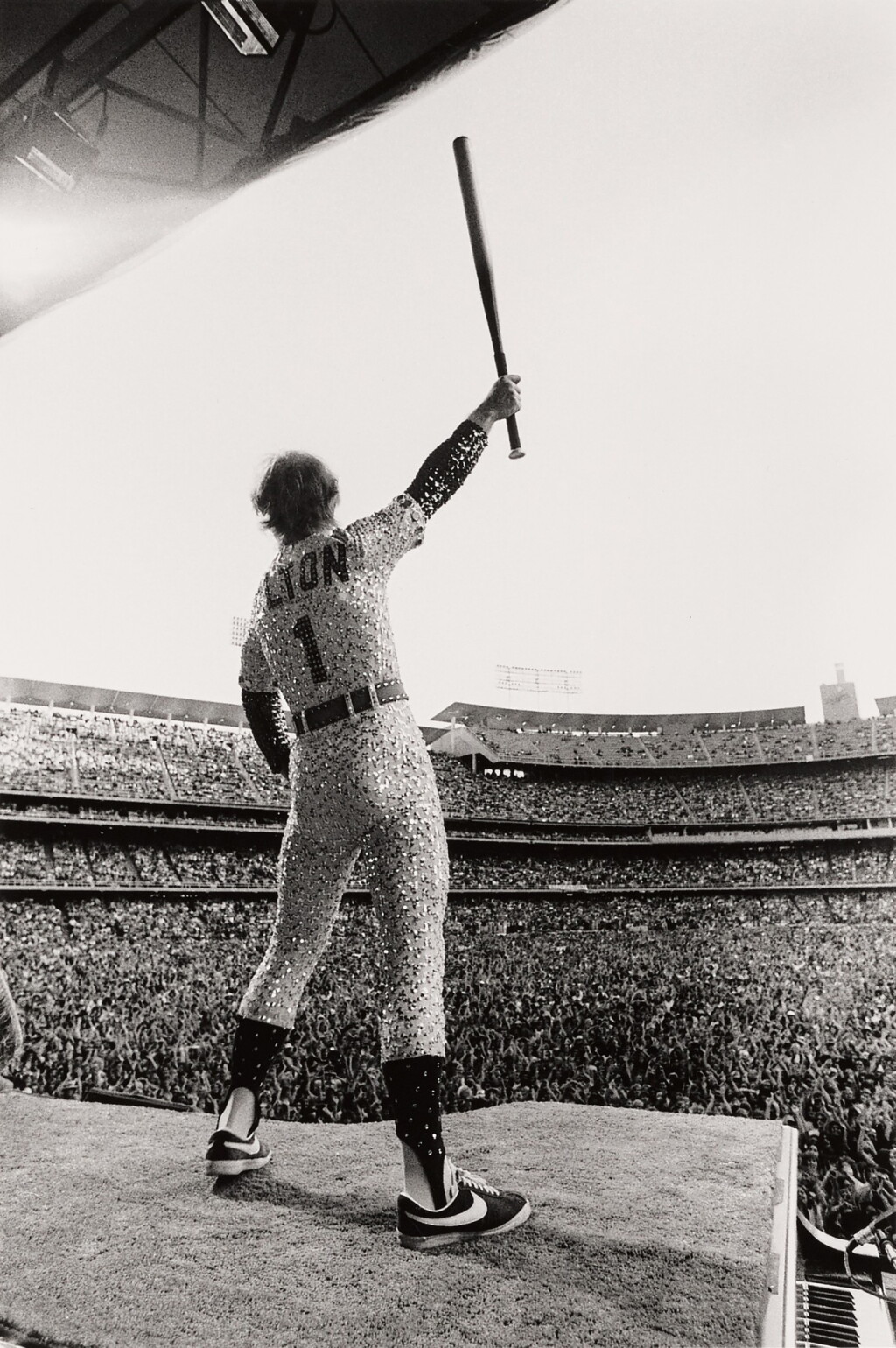 全螢幕檢視 - 查看11Elton John, Dodger Stadium, Los Angeles, October 1975的1