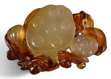 View full screen - View 1 of Lot 274. A SMALL AGATE 'LOTUS POD' GROUP QING DYNASTY, 19TH CENTURY | 清十九世紀 瑪瑙蓮蓬把件.