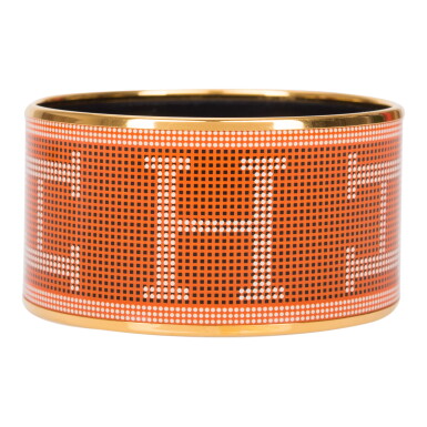View full screen - View 1 of Lot 95. HERMÈS | "H" DOT EXTRA WIDE PRINTED ENAMEL BRACELET PM (65).