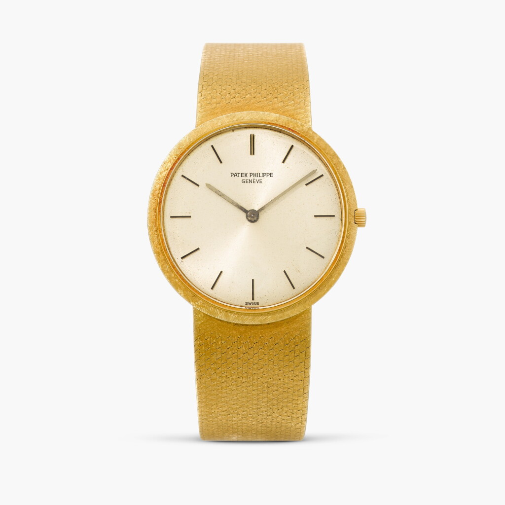 View full screen - View 1 of Lot 21. Calatrava, Reference 3520/12 | A yellow gold bracelet watch | Circa 1971.