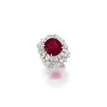 RUBELLITE AND DIAMOND RING 碧璽 配 鑽石 戒指