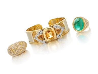 View full screen - View 1 of Lot 102. Citrine and diamond bracelet, diamond and colored diamond ring and emerald and diamond ring (Bracciale con quarzi citrini e diamanti, anello con diamanti e diamanti colorati e anello con smeraldo e diamanti).
