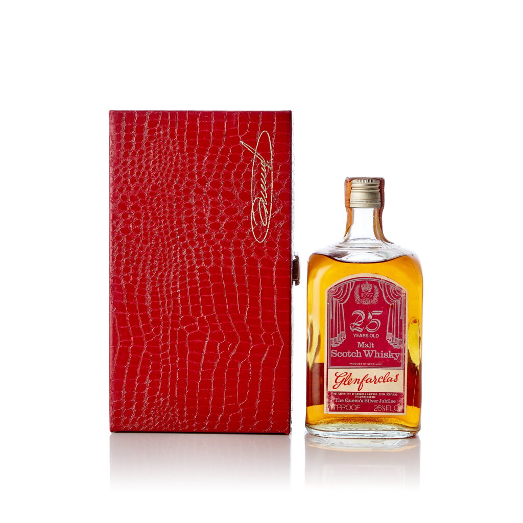 View full screen - View 1 of Lot 1114. Glenfarclas Gordon & MacPhail 25 Year Old The Queen’s Silver Jubilee 40.0 abv NV (1 BT70).