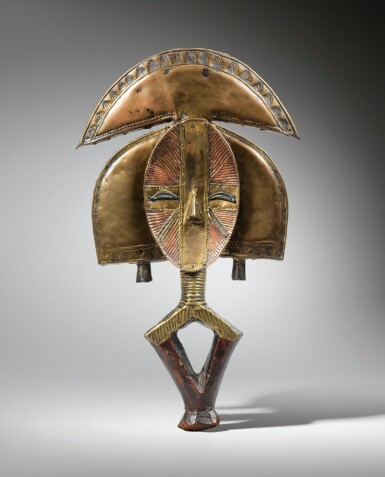View full screen - View 1 of Lot 78. FIGURE DE RELIQUAIRE, KOTA, GABON | KATO RELIQUARY FIGURE, GABON .