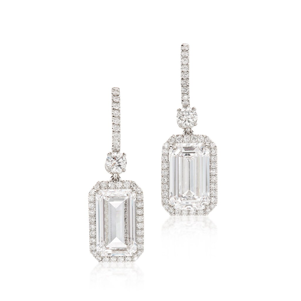View full screen - View 1 of Lot 1916. Pair of Diamond Pendent Earrings | 4.11 及 4.03克拉 方形 D色 內部無瑕 及 完美無瑕 鑽石 耳墜一對.