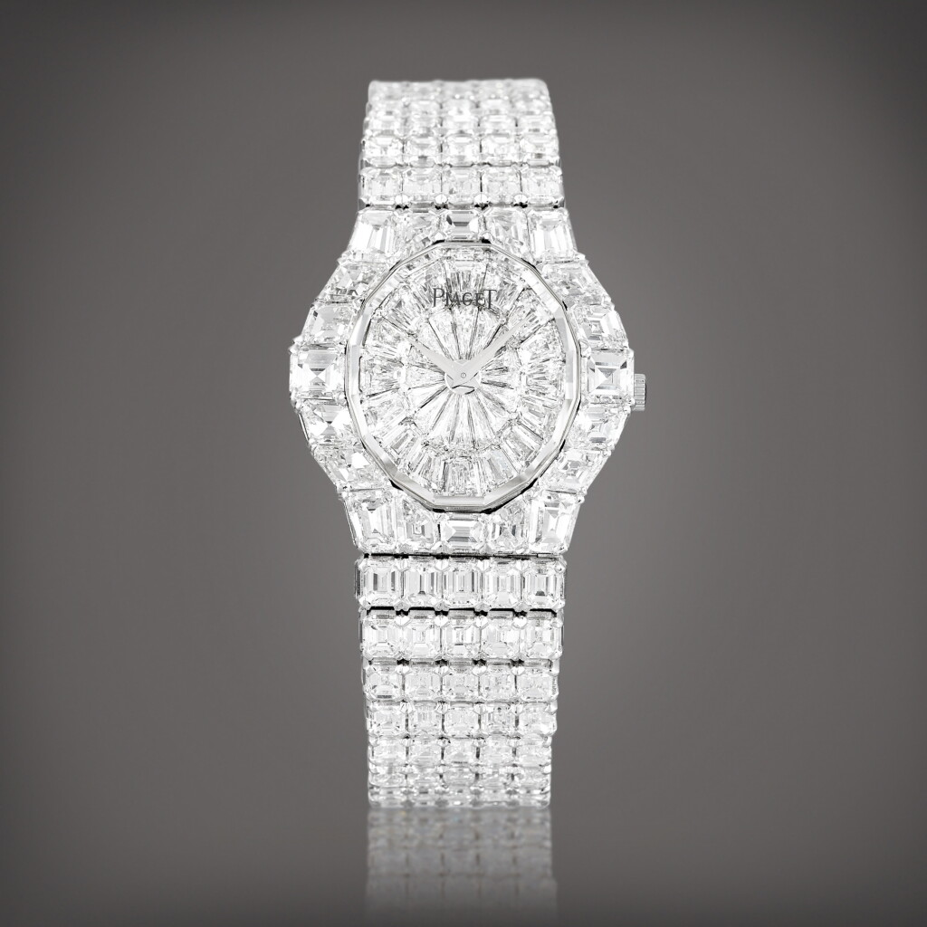 View full screen - View 1 of Lot 2128. Aura, Reference 40011 A white gold and diamond-set bracelet watch, Circa 1990 | 伯爵 | Aura 型號40011 | 白金鑲鑽石鏈帶腕錶,約1990年製.