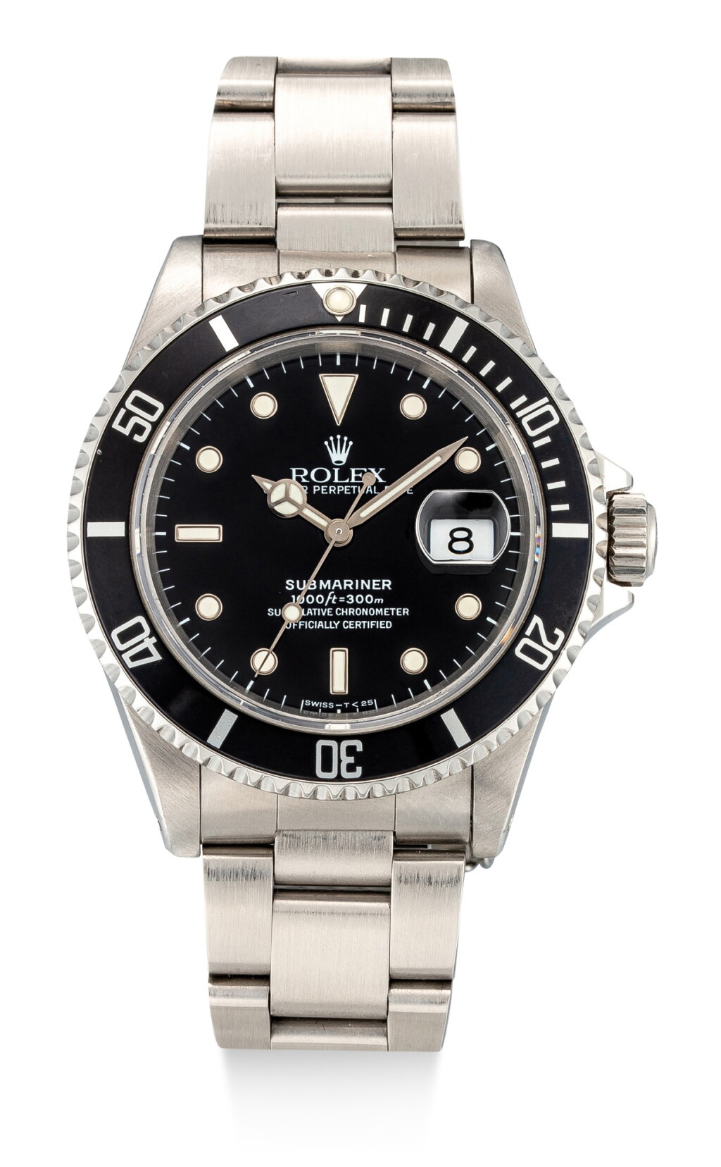 View full screen - View 1 of Lot 8027. ROLEX | SUBMARINER, REFERENCE 16610 | A STAINLESS STEEL WRISTWATCH WITH DATE AND BRACELET, CIRCA 1994 | 勞力士 | Submariner 型號16610 精鋼鏈帶腕錶,備日期顯示,約1994年製.