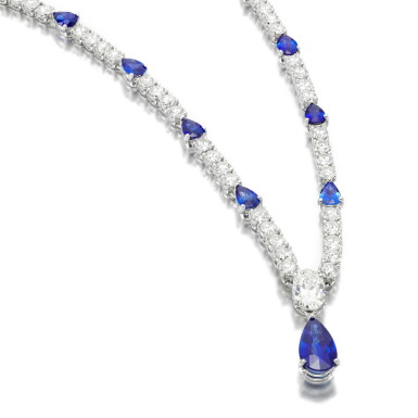 View full screen - View 1 of Lot 84. GRAFF | SAPPHIRE AND DIAMOND NECKLACE.