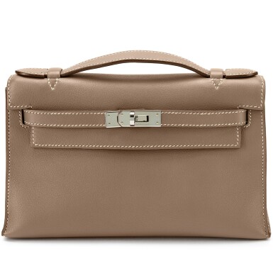 View full screen - View 1 of Lot 7788. Etoupe Swift Kelly Pochette Palladium Hardware, 2007.