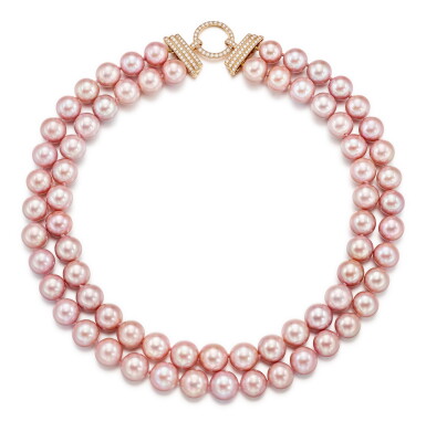 View full screen - View 1 of Lot 1638. FRESHWATER CULTURED PEARL AND DIAMOND NECKLACE | 淡水養殖珍珠 配 鑽石 項鏈.
