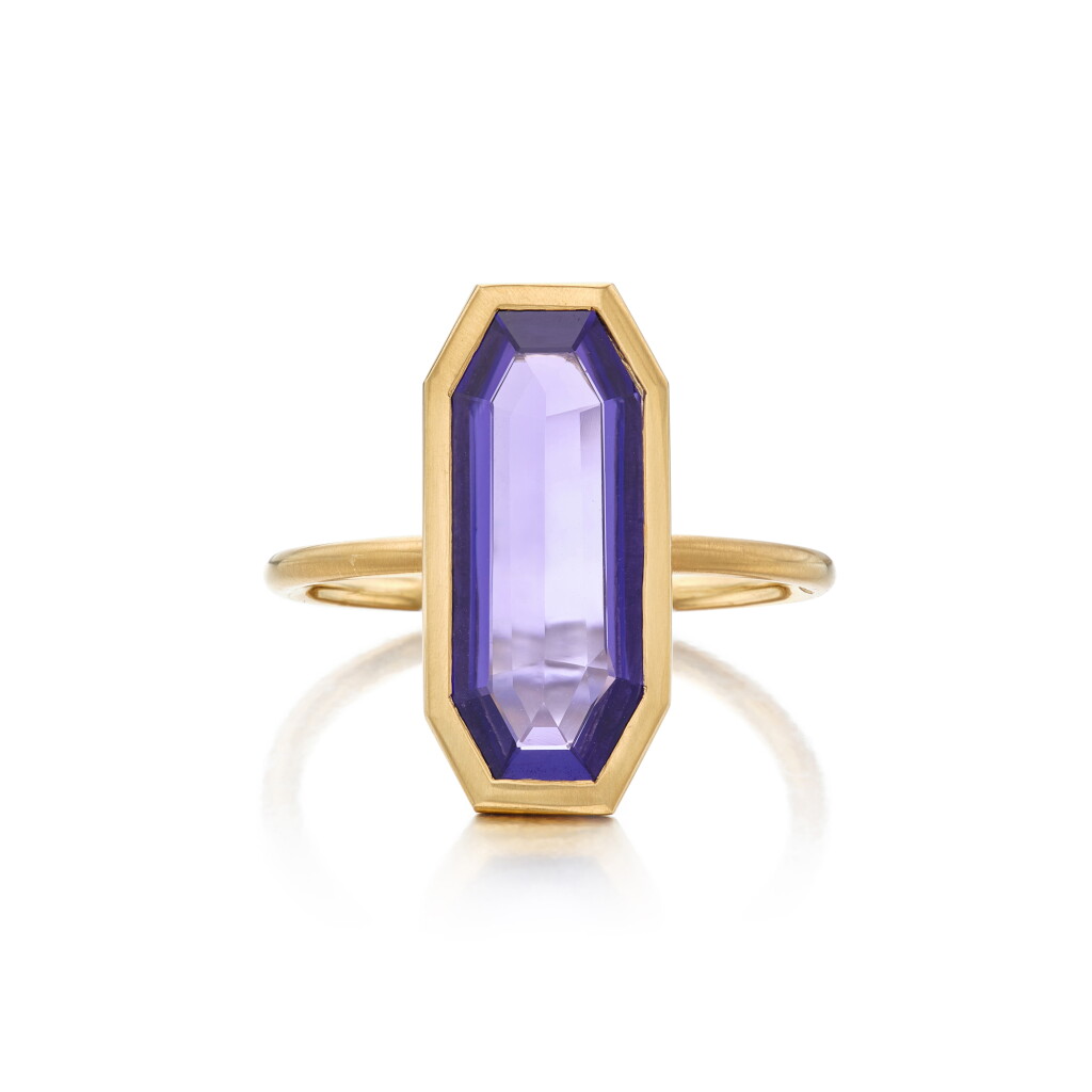 View full screen - View 1 of Lot 5. Purple Sapphire Ring.