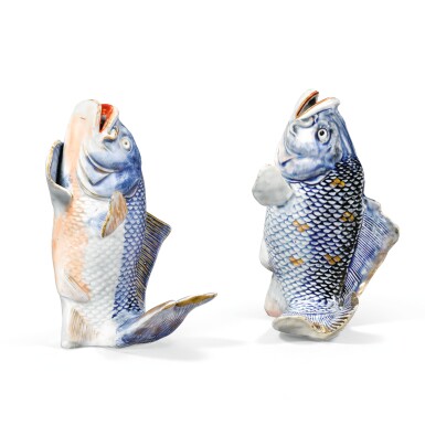 View full screen - View 1 of Lot 59. A PAIR OF ARITA FLOWER VASES (HANAIKE) | EDO PERIOD, EARLY 18TH CENTURY.