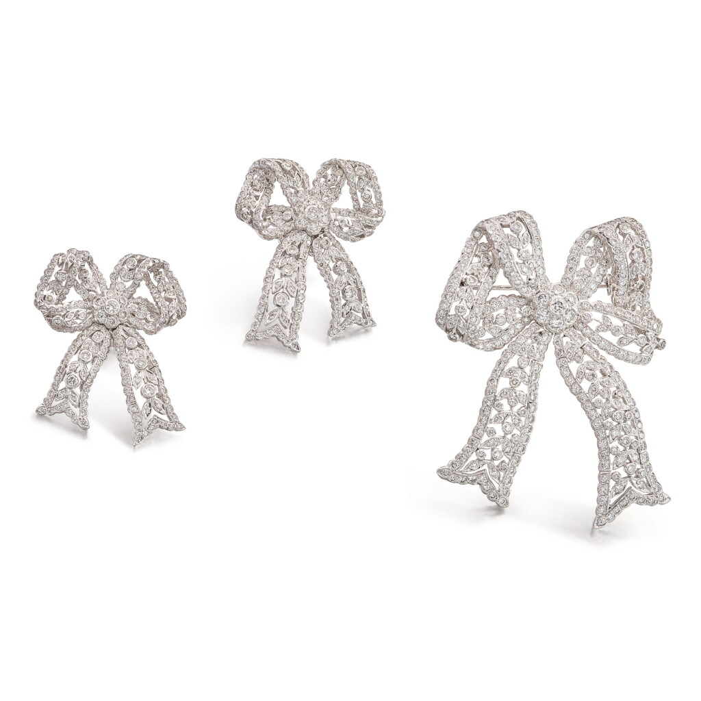 View full screen - View 1 of Lot 234. Diamond Demi-Parure | 鑽石 耳環一對 及 鑽石 胸針.