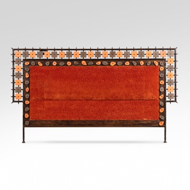 View full screen - View 1 of Lot 19. Tête de lit, pièce unique.