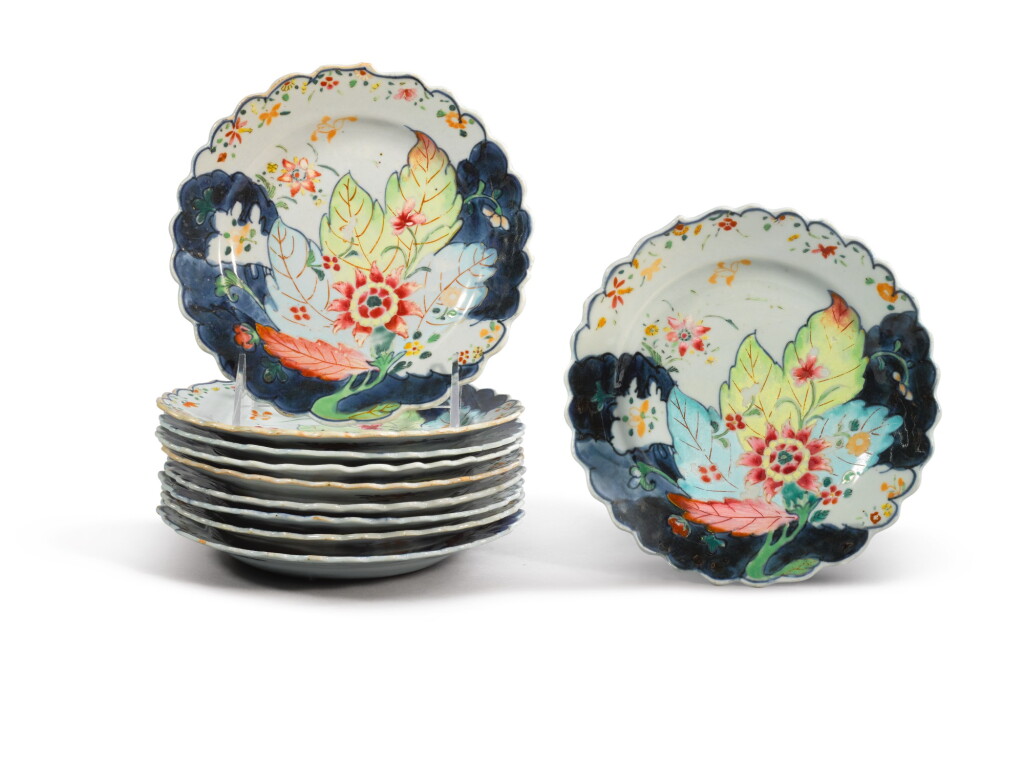 View full screen - View 1 of Lot 1909. TEN SMALL CHINESE EXPORT 'TOBACCO LEAF' PATTERN PLATES, QING DYNASTY, QIANLONG PERIOD, CIRCA 1785 | 清乾隆 約1785年 粉彩花卉紋小盤十件.