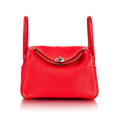 View full screen - View 1 of Lot 8354. Rouge de Coeur Clemence Lindy 26 Palladium Hardware, 2019 | 愛馬仕心紅色 Clemence 牛皮26公分 Lindy 包,配鍍鈀金屬件,2019年.