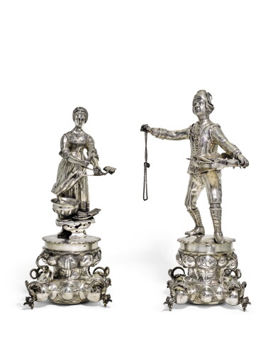 View full screen - View 1 of Lot 140. A PAIR OF GERMAN SILVER FIGURAL FLASKS CUM BEAKERS, PSEUDO MARKS, POSSIBLY J.D. SCHLEISSNER & SOHNE, HANAU, CIRCA 1890.