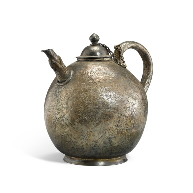 View full screen - View 1 of Lot 555. A silver incised 'floral' ewer and cover, Liao - Jin dynasty 遼至金 銀花卉紋龍首把壺.