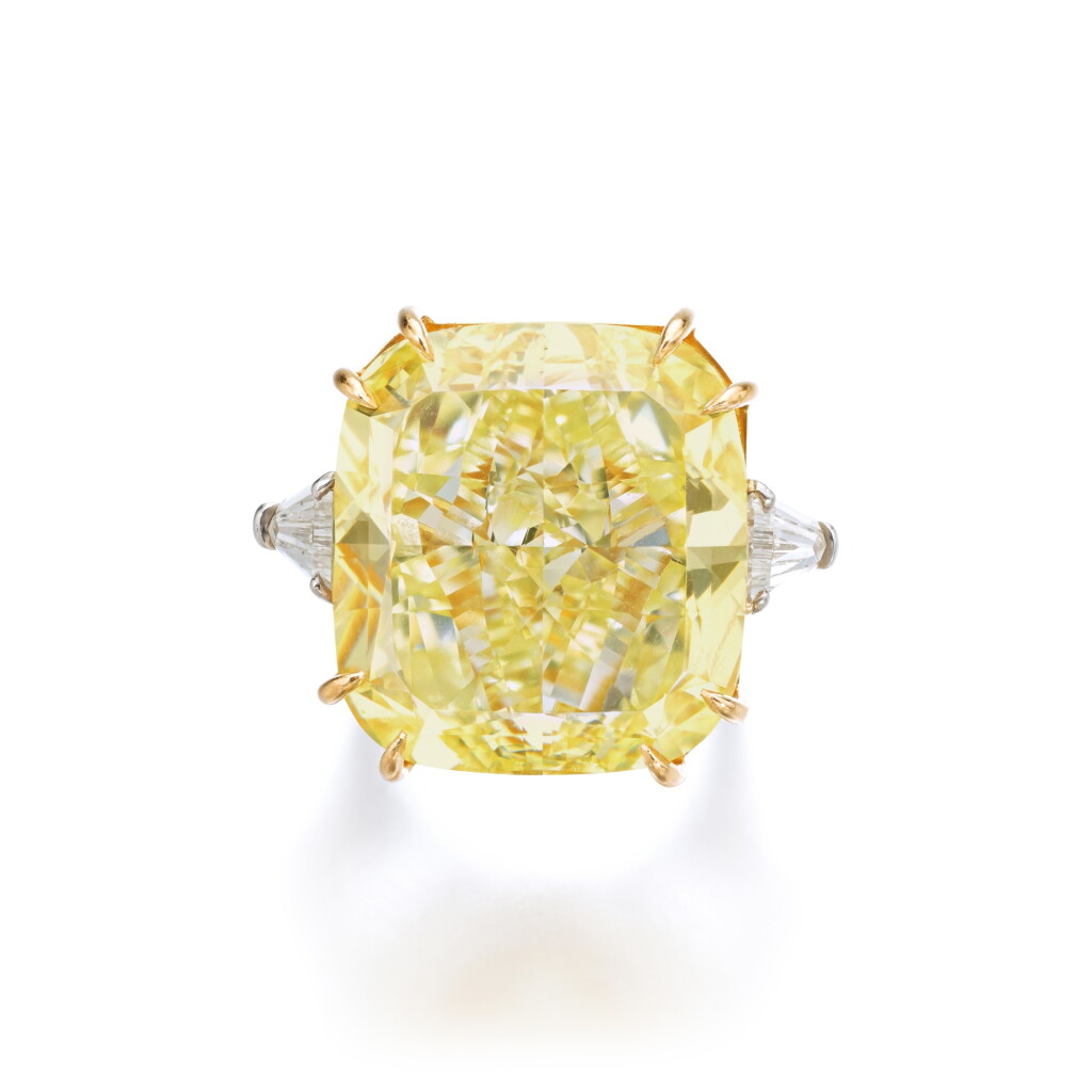 View full screen - View 1 of Lot 531. Impressive Fancy Yellow Diamond Ring 48.59克拉 彩黃色鑽石 配 鑽石 戒指.