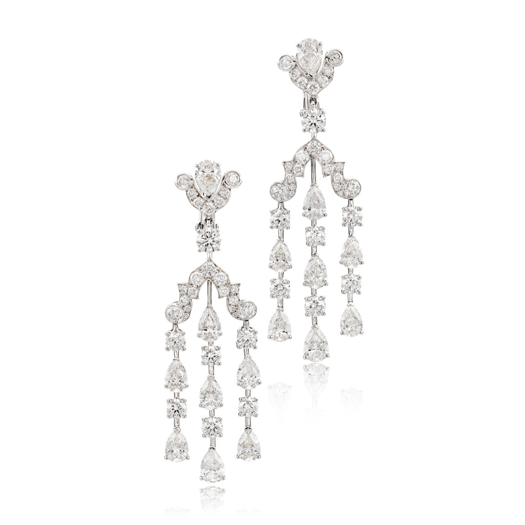View full screen - View 1 of Lot 290. Pair of Diamond Pendent Earrings | 格拉夫 | 鑽石 耳墜一對.