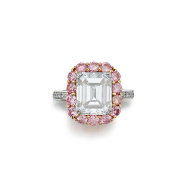 View full screen - View 1 of Lot 21. Diamond and Colored Diamond Ring | Asprey | 鑽石及彩鑽戒指.