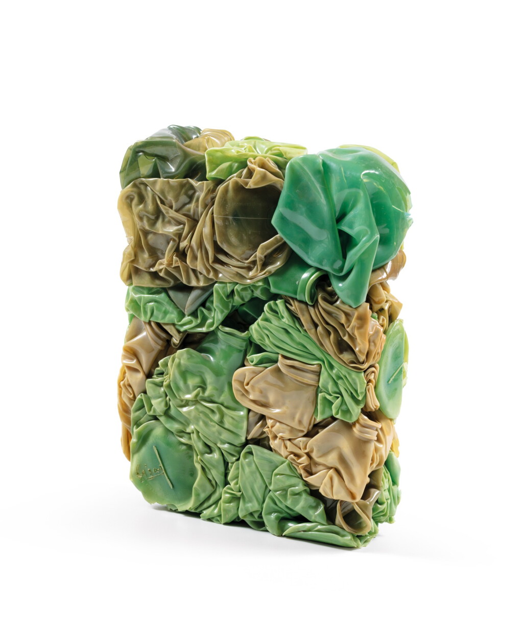 View full screen - View 1 of Lot 533. COMPRESSION PLASTIQUE.